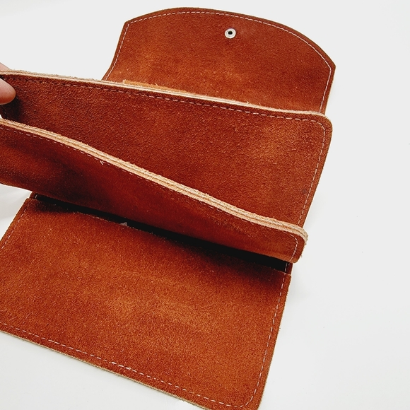 VINTAGE 70's Brasil Brown Suede Wallet CHECKBOOK HOLDER Snap Closure 7"×4"×1" - Picture 4 of 16